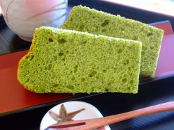 伊勢抹茶シフォンケーキ